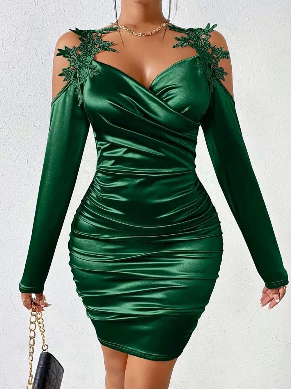 Zolique Appliqués Emerald Green Metallic Satin Ruched Bodycon Dress XL